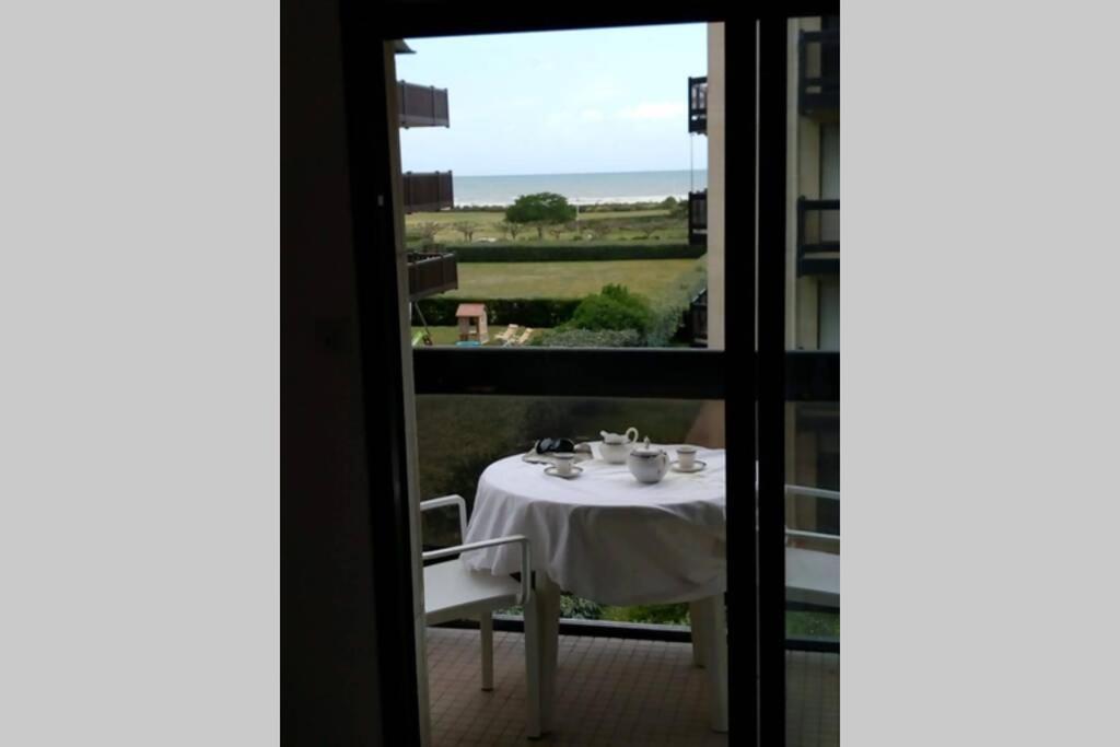 Grand 3 Pieces 82 M2 4P Plus 2-3P , 150M Plage Deauville Exterior foto